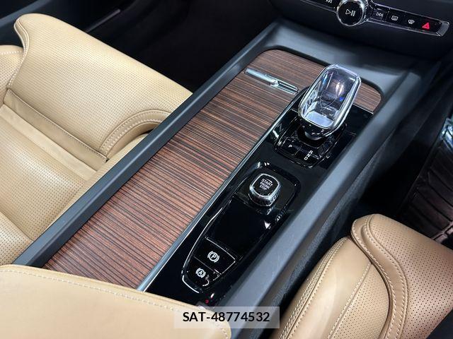 Volvo V60 2023-06 7880330-13