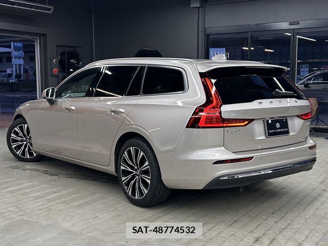 Volvo V60 2023-06 7880330-4