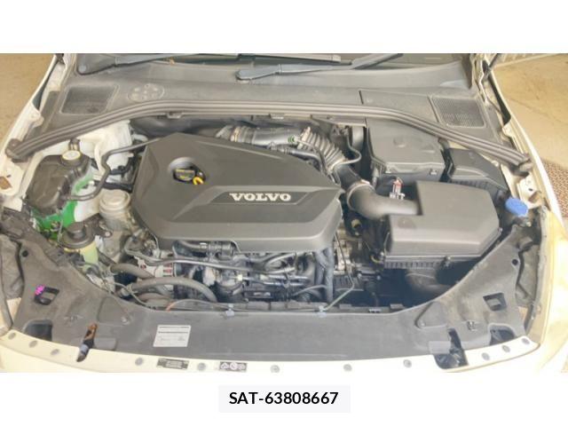 Volvo V60 2013-06 7880338-25