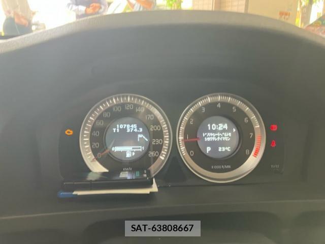Volvo V60 2013-06 7880338-26