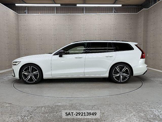 Volvo V60 2021-12 7880333-9