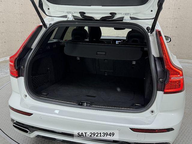 Volvo V60 2021-12 7880333-12