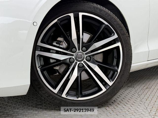 Volvo V60 2021-12 7880333-16