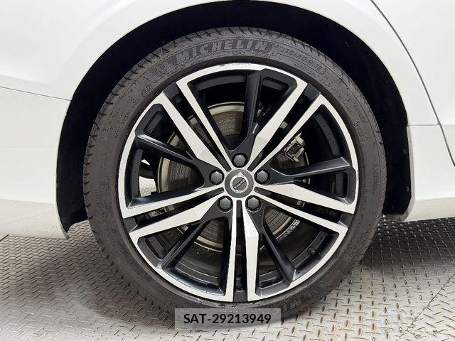 Volvo V60 2021-12 7880333-18