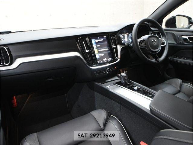 Volvo V60 2021-12 7880333-20