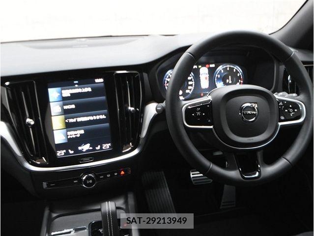 Volvo V60 2021-12 7880333-21