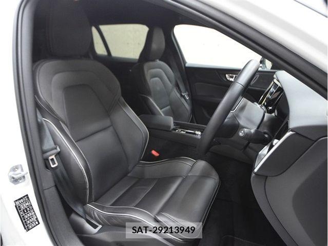 Volvo V60 2021-12 7880333-3