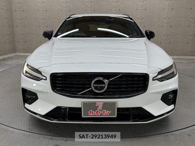 Volvo V60 2021-12 7880333-6