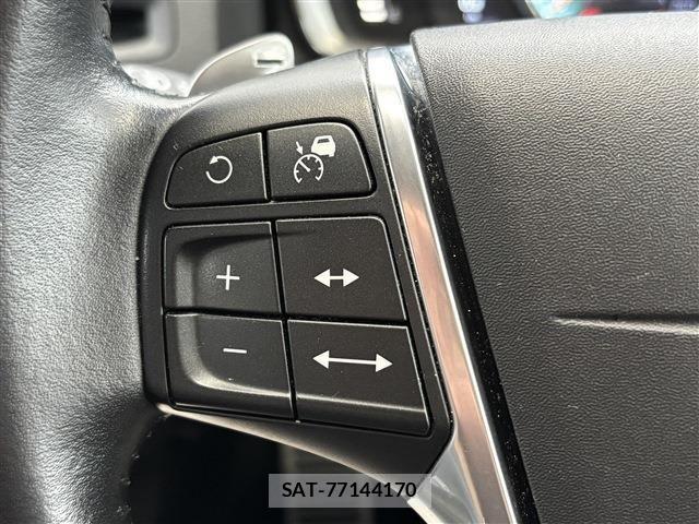 Volvo V60 2016-05 7880334-14