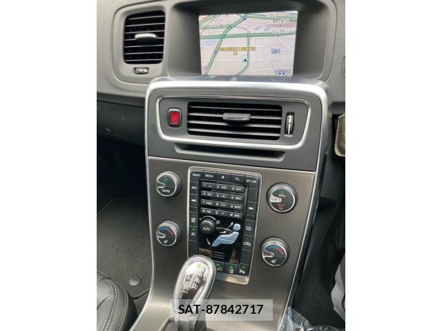 Volvo V60 2013-03 7880335-20