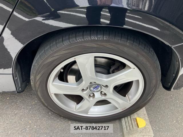 Volvo V60 2013-03 7880335-5