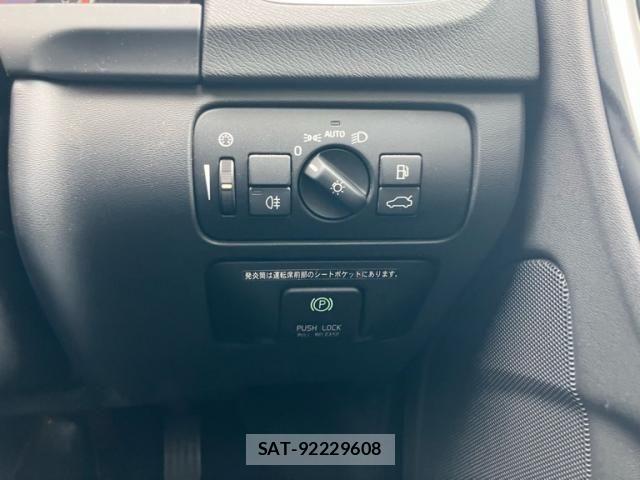 Volvo V60 2013-06 7880336-18