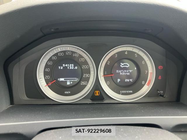 Volvo V60 2013-06 7880336-21