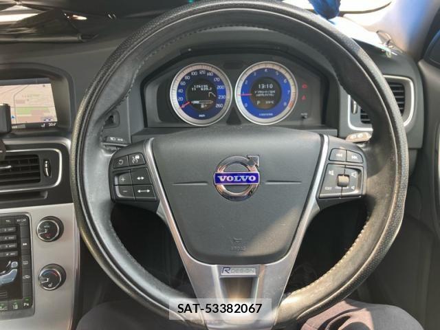 Volvo V60 2012-06 7964309-14