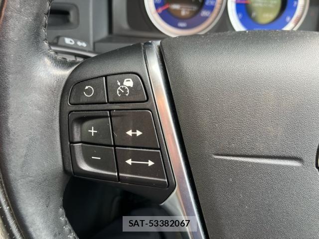 Volvo V60 2012-06 7964309-17
