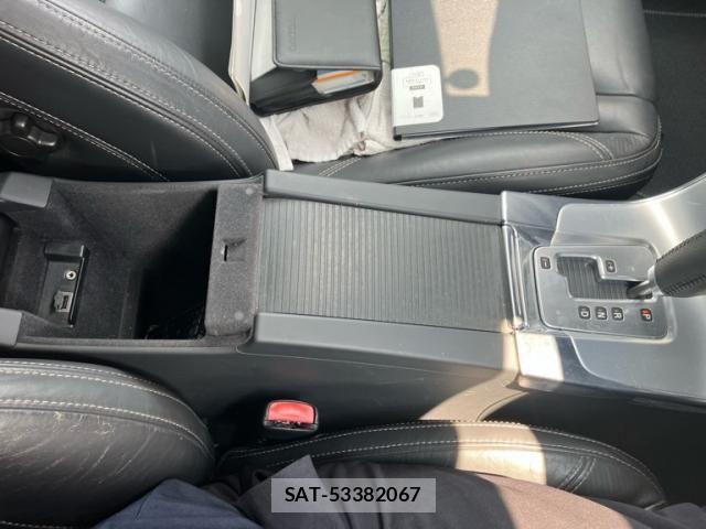 Volvo V60 2012-06 7964309-26
