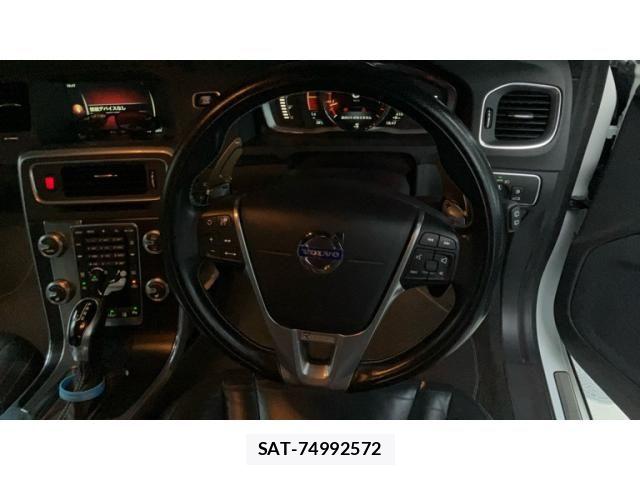 Volvo V60 2015-09 7981473-9