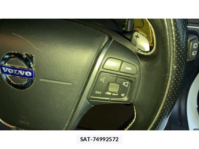Volvo V60 2015-09 7981473-10