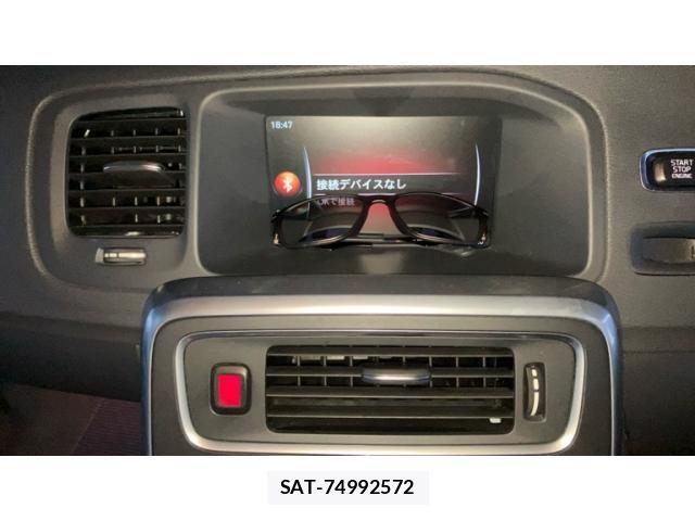 Volvo V60 2015-09 7981473-17