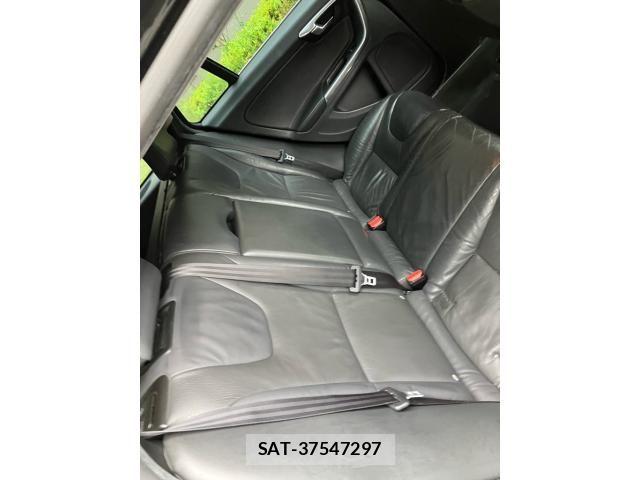 Volvo V60 2011-11 7981474-10