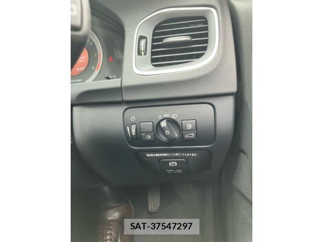 Volvo V60 2011-11 7981474-14