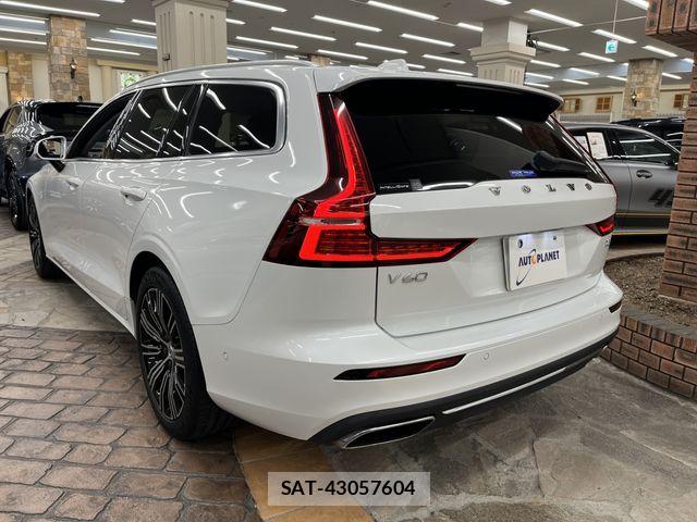 Volvo V60 2020-04 8039039-10