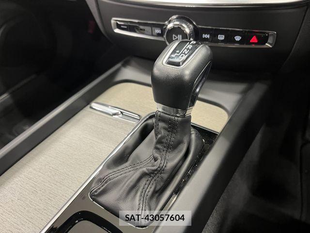 Volvo V60 2020-04 8039039-8