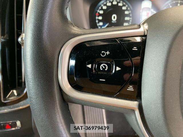 Volvo V60 2019-07 8039042-13