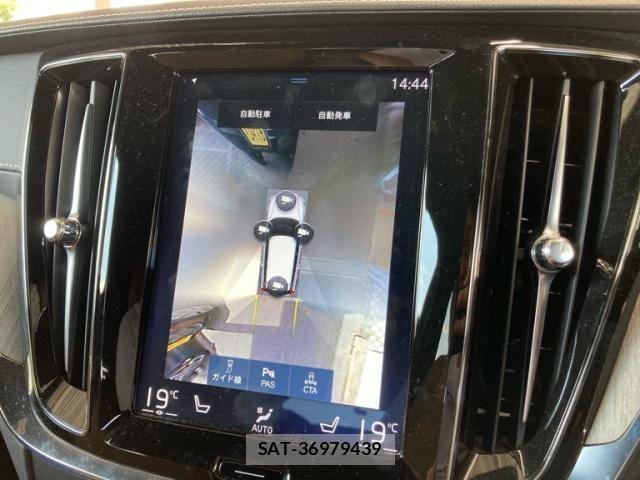 Volvo V60 2019-07 8039042-22