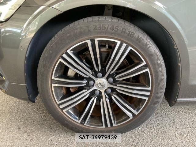 Volvo V60 2019-07 8039042-7