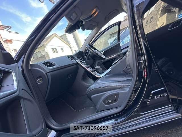 Volvo V60 2013-06 8039041-17