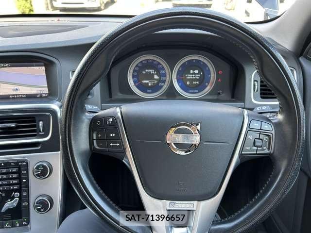 Volvo V60 2013-06 8039041-19