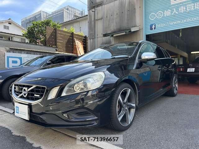 Volvo V60 2013-06 8039041-2