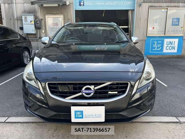 Volvo V60 2013-06 8039041-3
