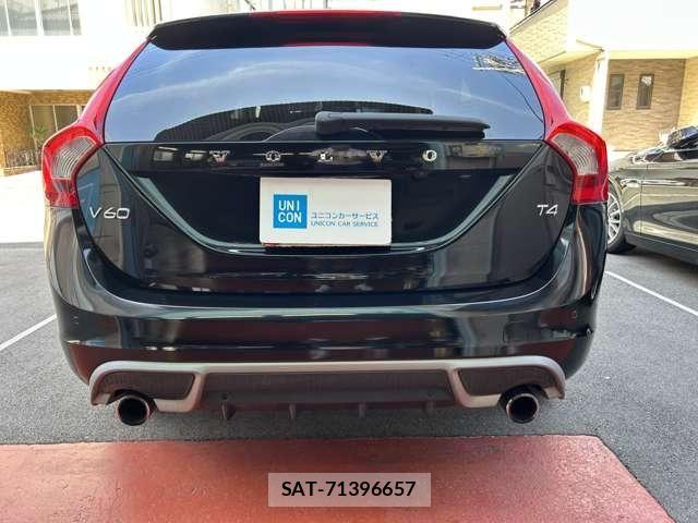 Volvo V60 2013-06 8039041-6