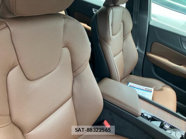 Volvo V60 2022-10 8039040-11
