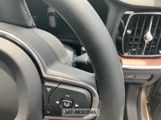 Volvo V60 2022-10 8039040-16