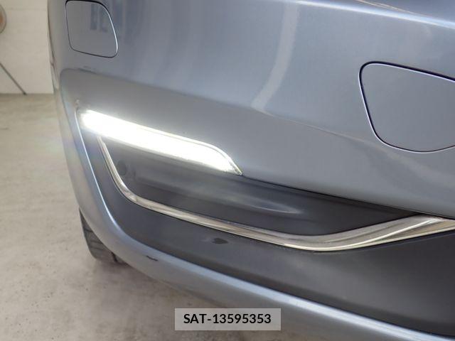 Volvo V60 2018-09 8076064-9