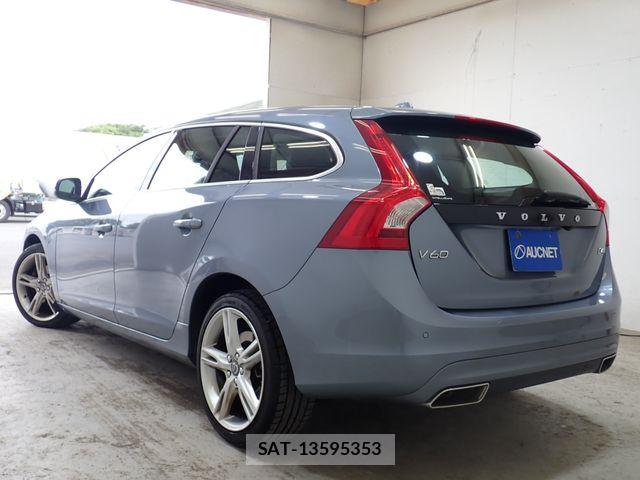 Volvo V60 2018-09 8076064-2