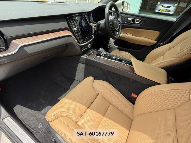 Volvo V60 2024-01 8102541-12