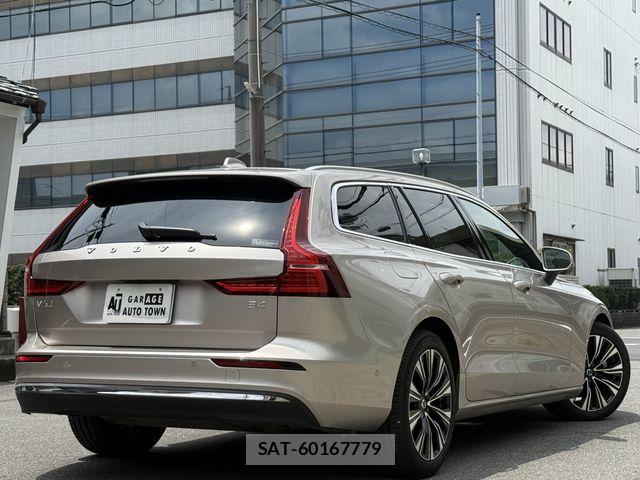 Volvo V60 2024-01 8102541-3