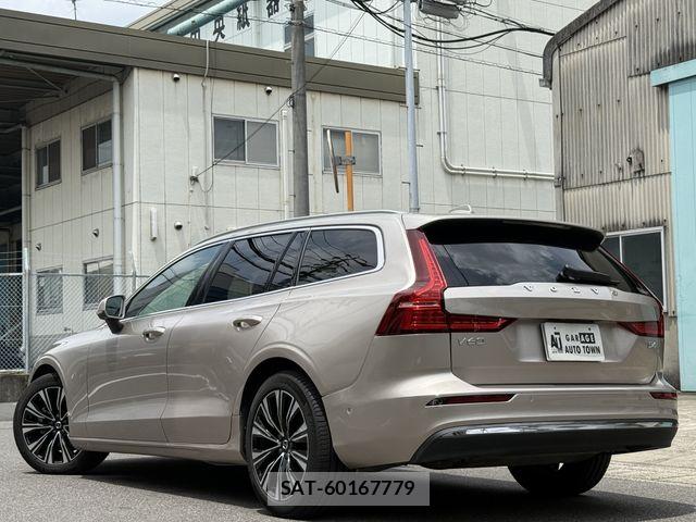 Volvo V60 2024-01 8102541-5