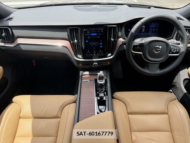 Volvo V60 2024-01 8102541-8