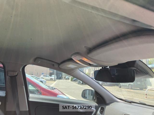 Volvo V60 2015-04 8102543-10