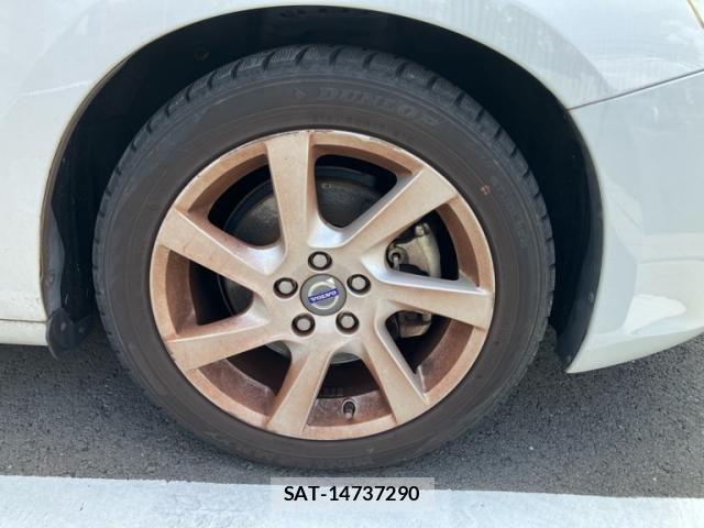 Volvo V60 2015-04 8102543-6