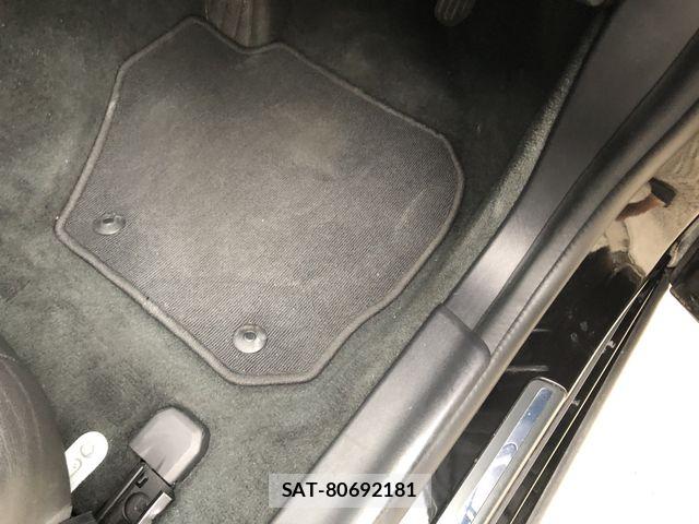 Volvo V60 2018-03 8102542-11