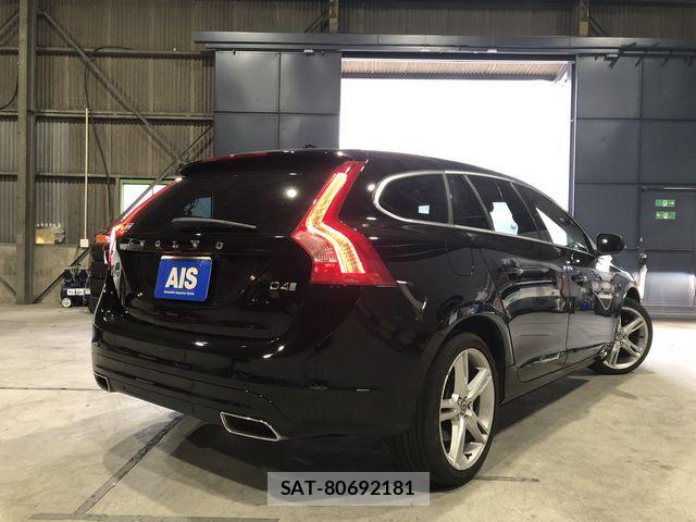 Volvo V60 2018-03 8102542-2