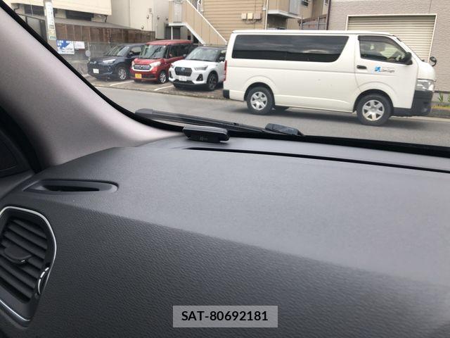 Volvo V60 2018-03 8102542-4