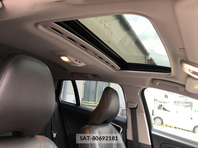 Volvo V60 2018-03 8102542-8