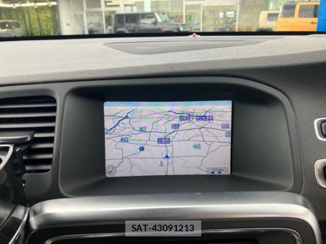 Volvo V60 2011-05 8102546-20